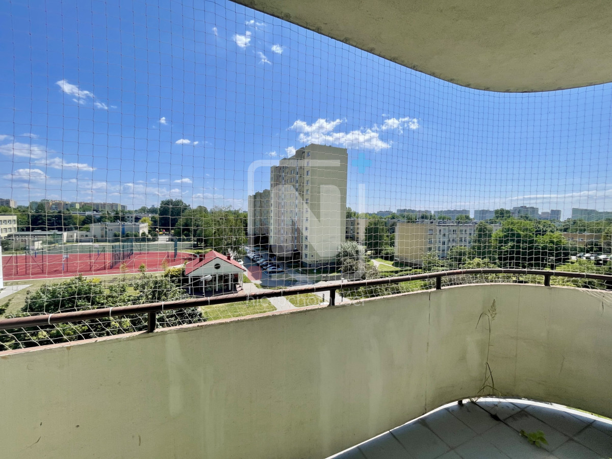 Przestrzeń, cisza i zieleń – mieszkanie z balkonem