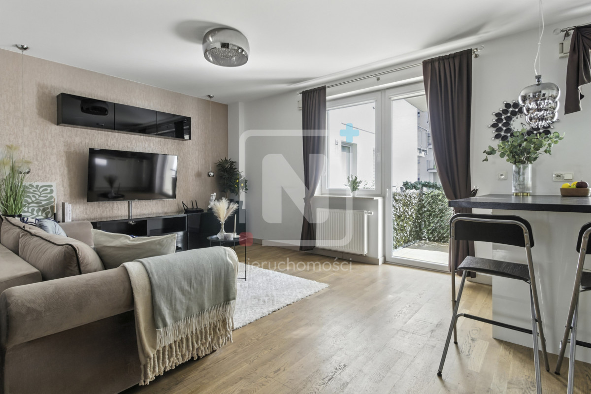 72m2 * duży balkon * komórka 8m2 * Parking * 3 pok