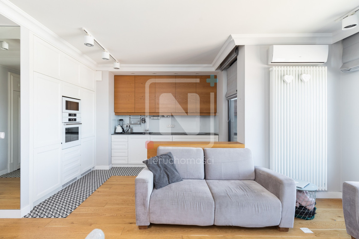 Do Remontu/3 Pokoje/Parkiet/Metro Rondo ONZ