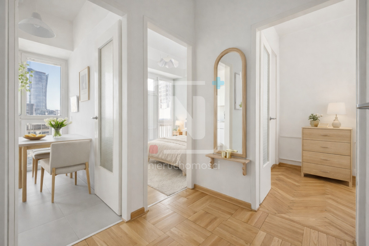 Światło i przestrzeń | 3,05 m | Norblin |Metro ONZ